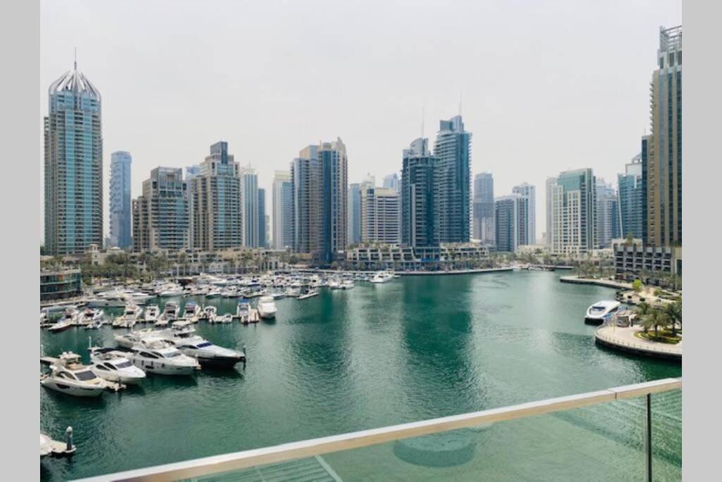 Cayan Tower Luxury Apartment With Sea View Dubai Exterior foto