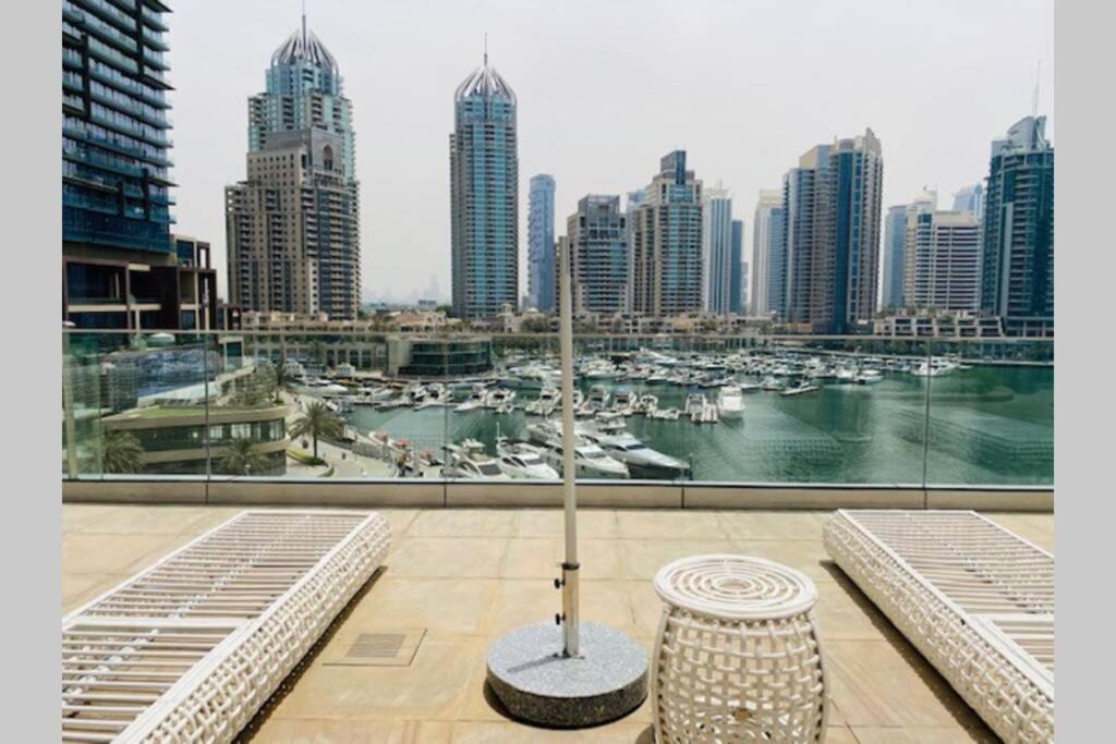 Cayan Tower Luxury Apartment With Sea View Dubai Exterior foto
